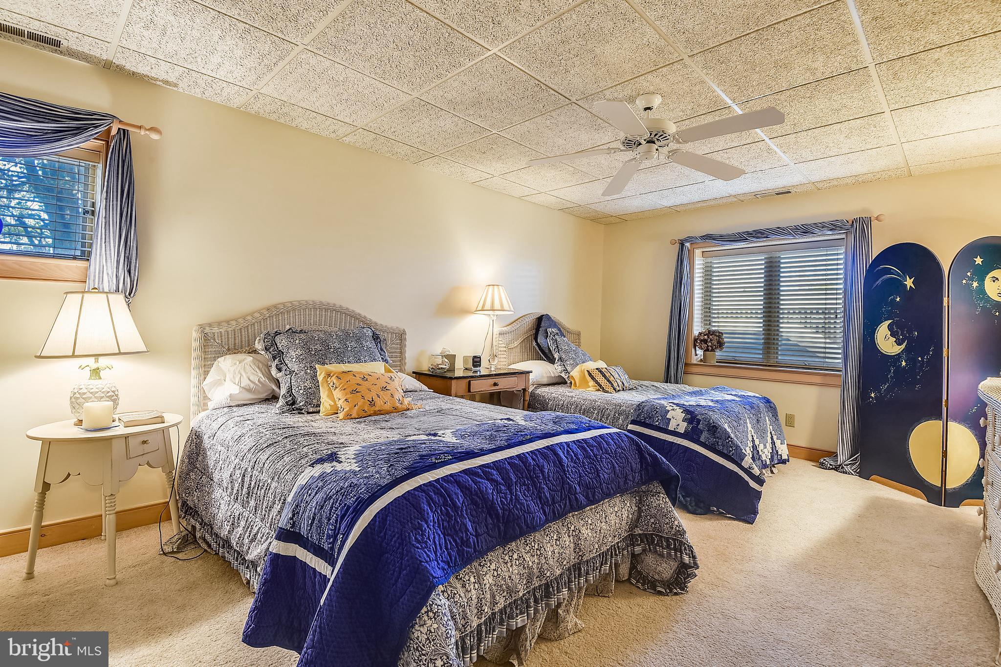 HILLSMERE SHORES - Residential