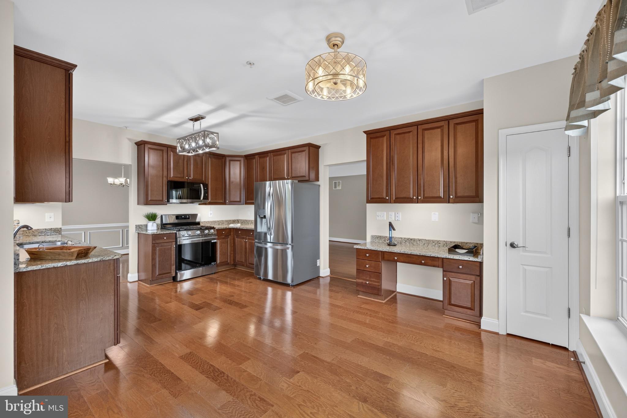 4315 ERICSON 306