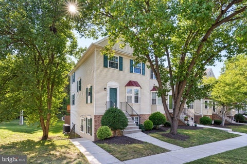 Photo of 16324 Taconic Circle, DUMFRIES, VA 22025 (MLS # VAPW2130056)