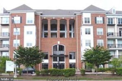 Photo of 501 Hungerford Drive #110, ROCKVILLE, MD 20850 (MLS # MDMC2212474)