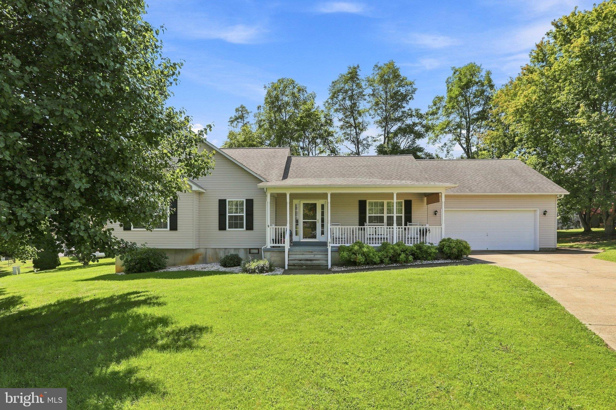 91 PIN OAK COURT