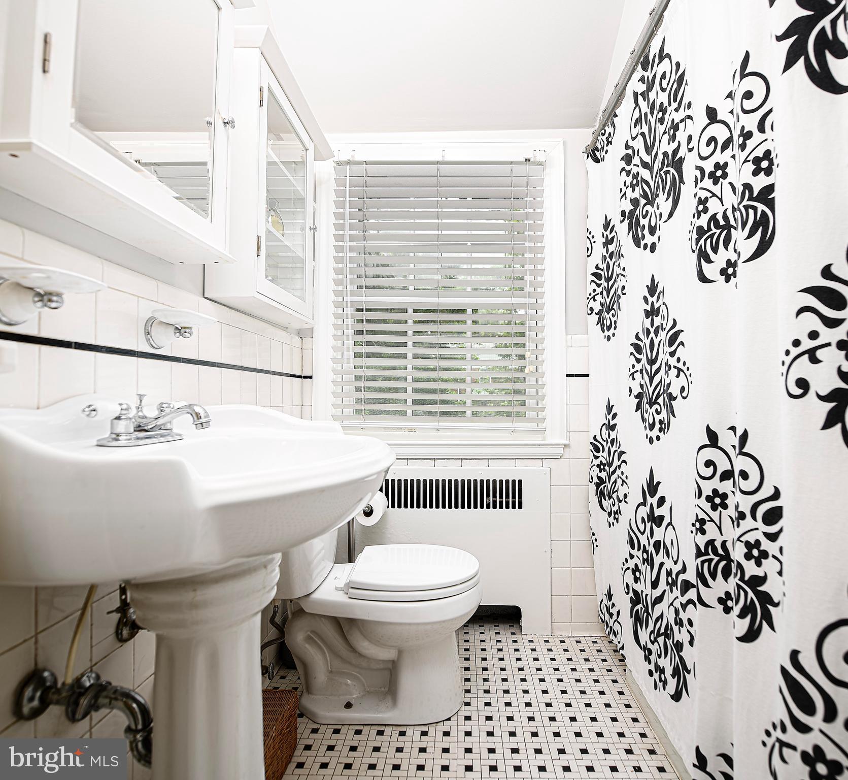 ORIGINAL NORTHWOOD - Residential