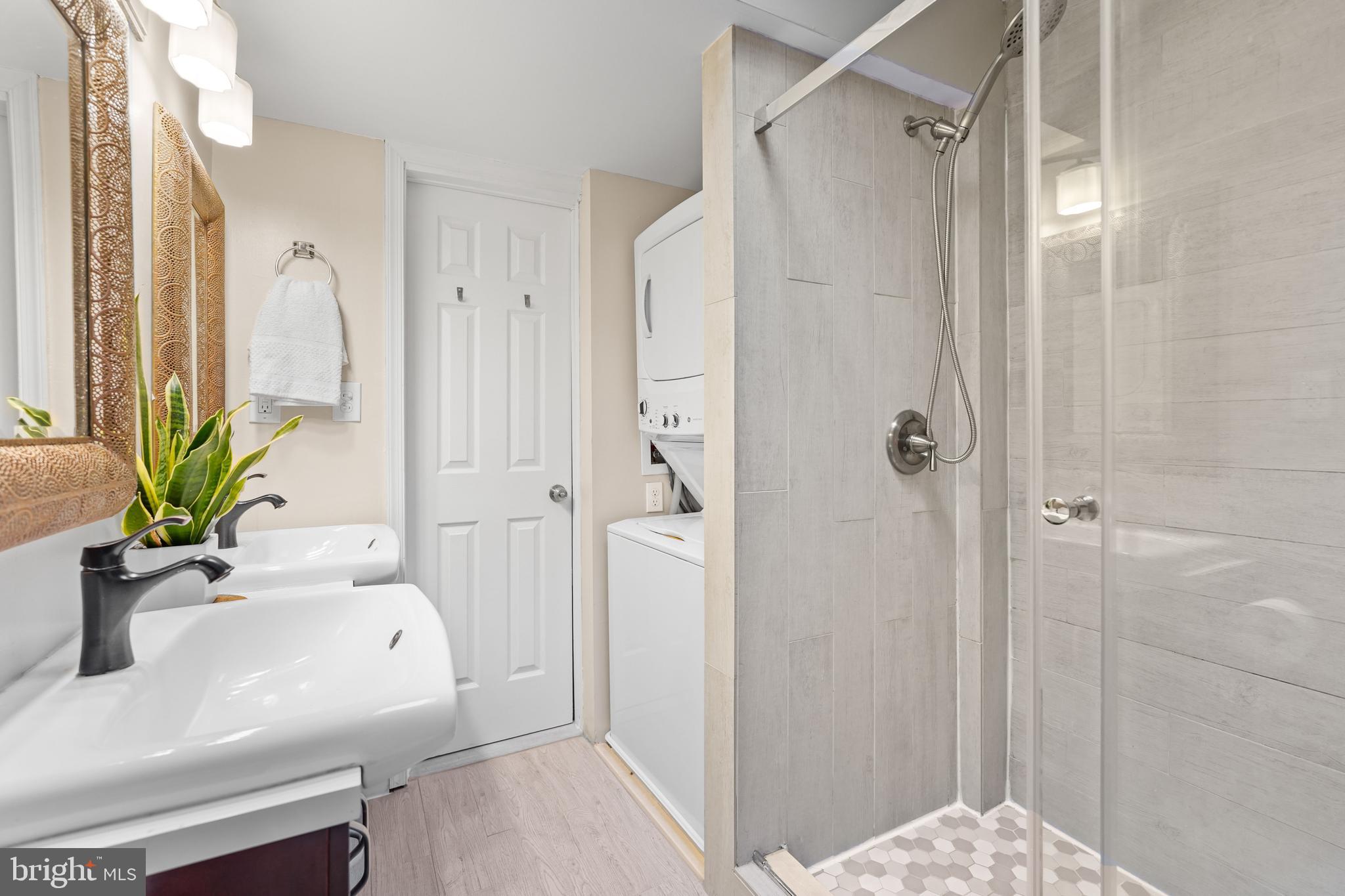 HUME SPRINGS - Residential