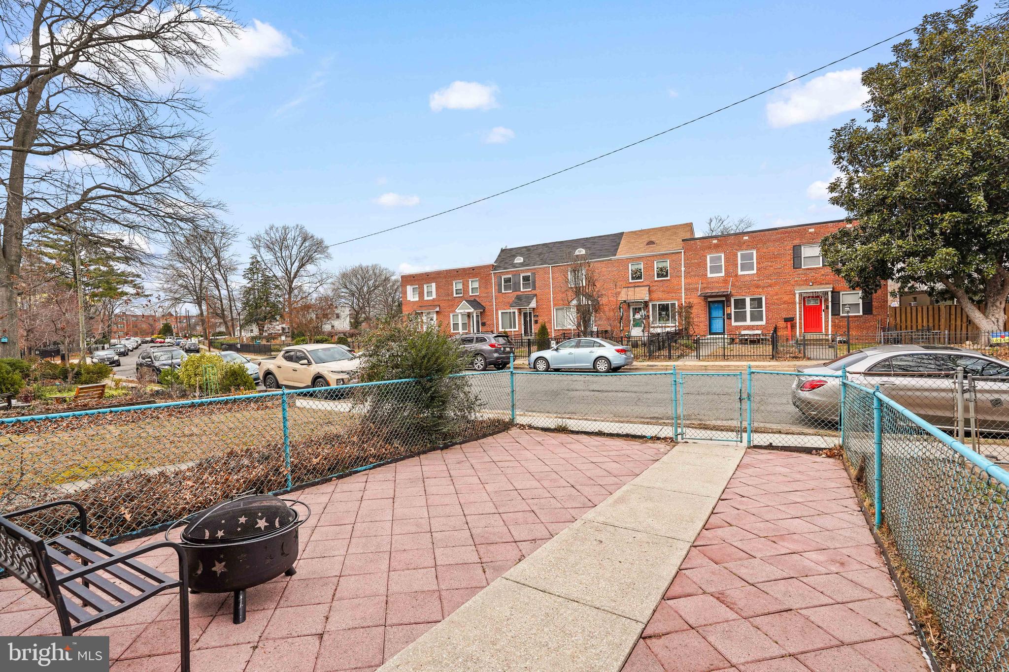 HUME SPRINGS - Residential