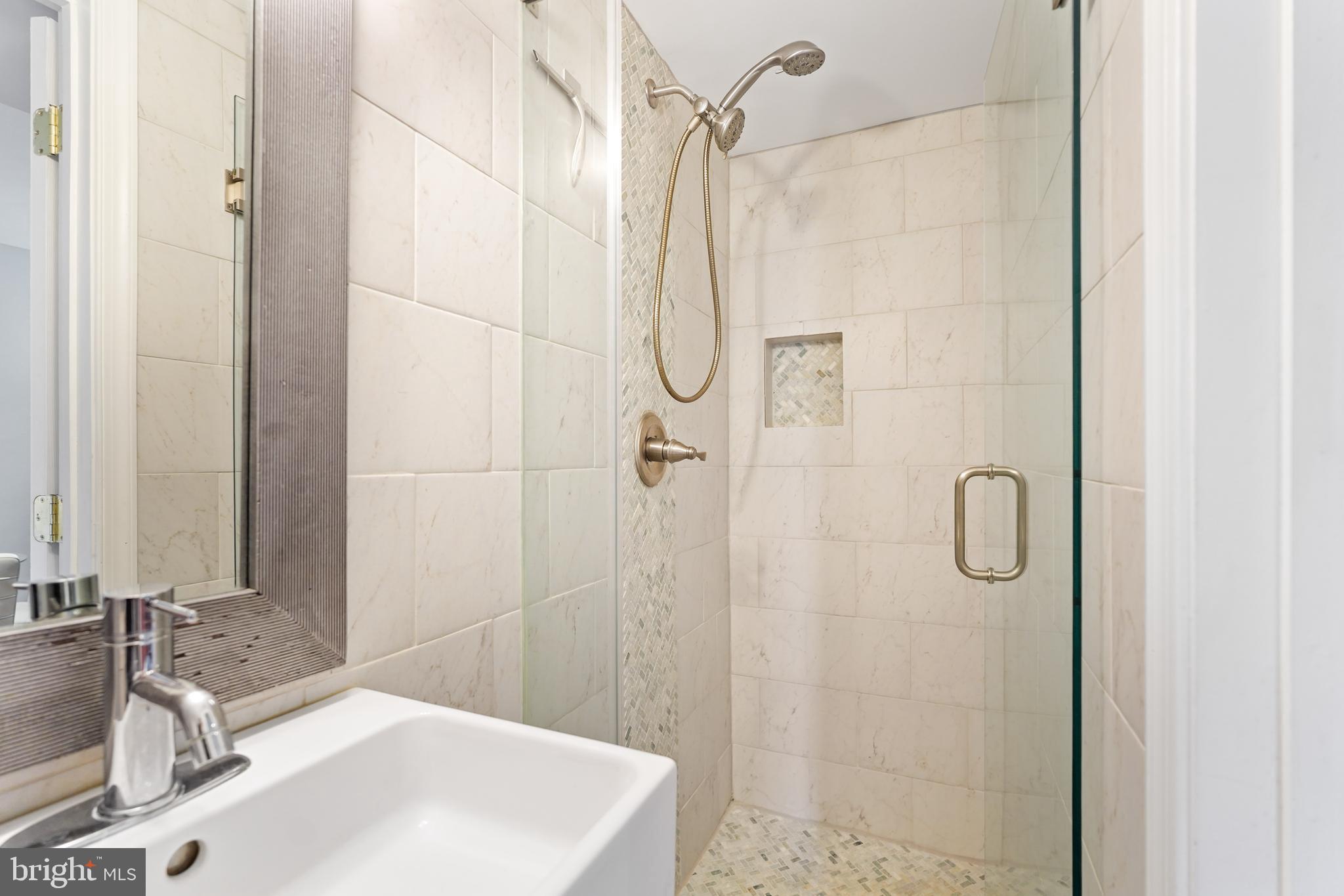 HUME SPRINGS - Residential