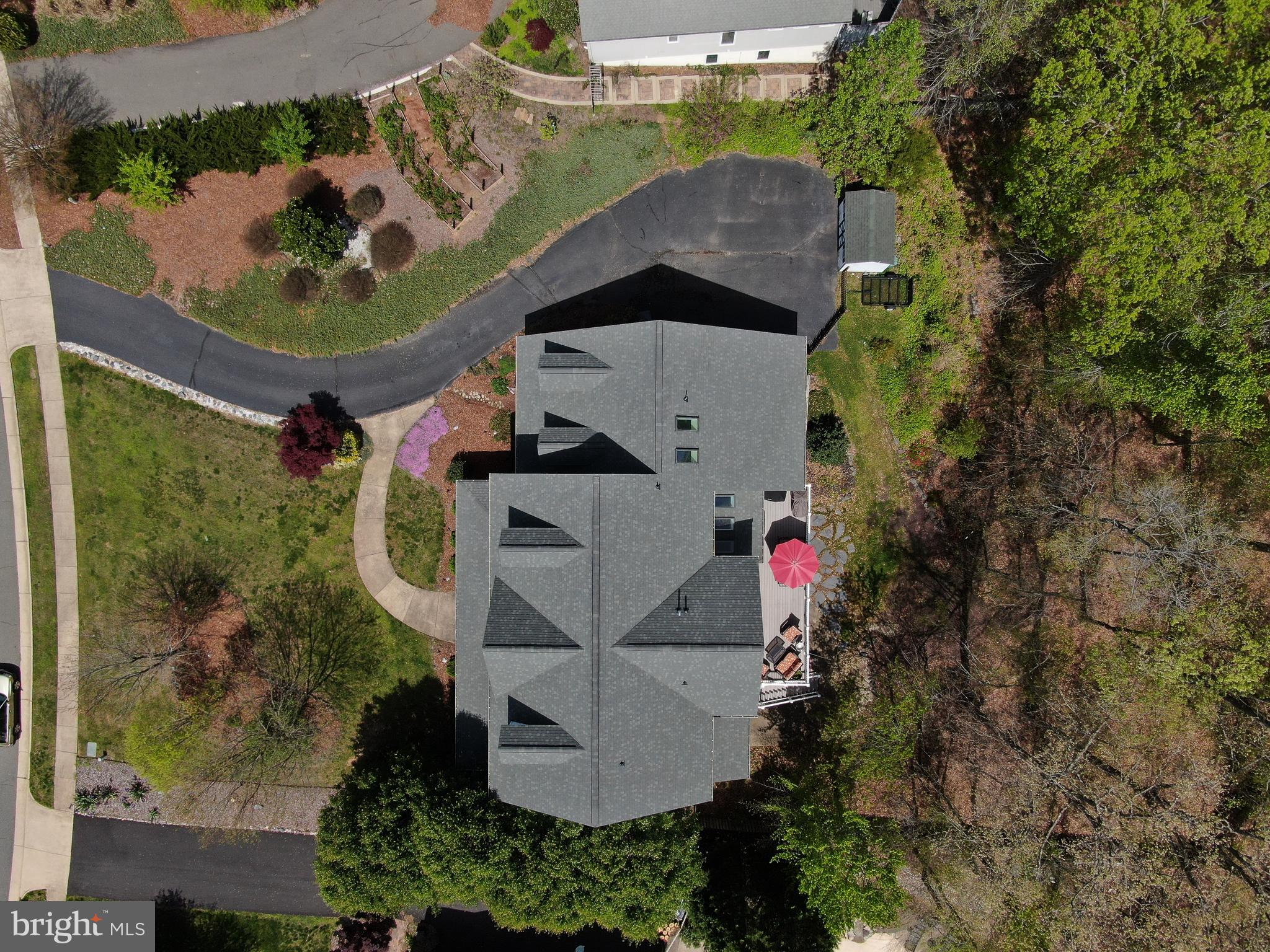 THE HILLS AT SNOWDEN - Residential