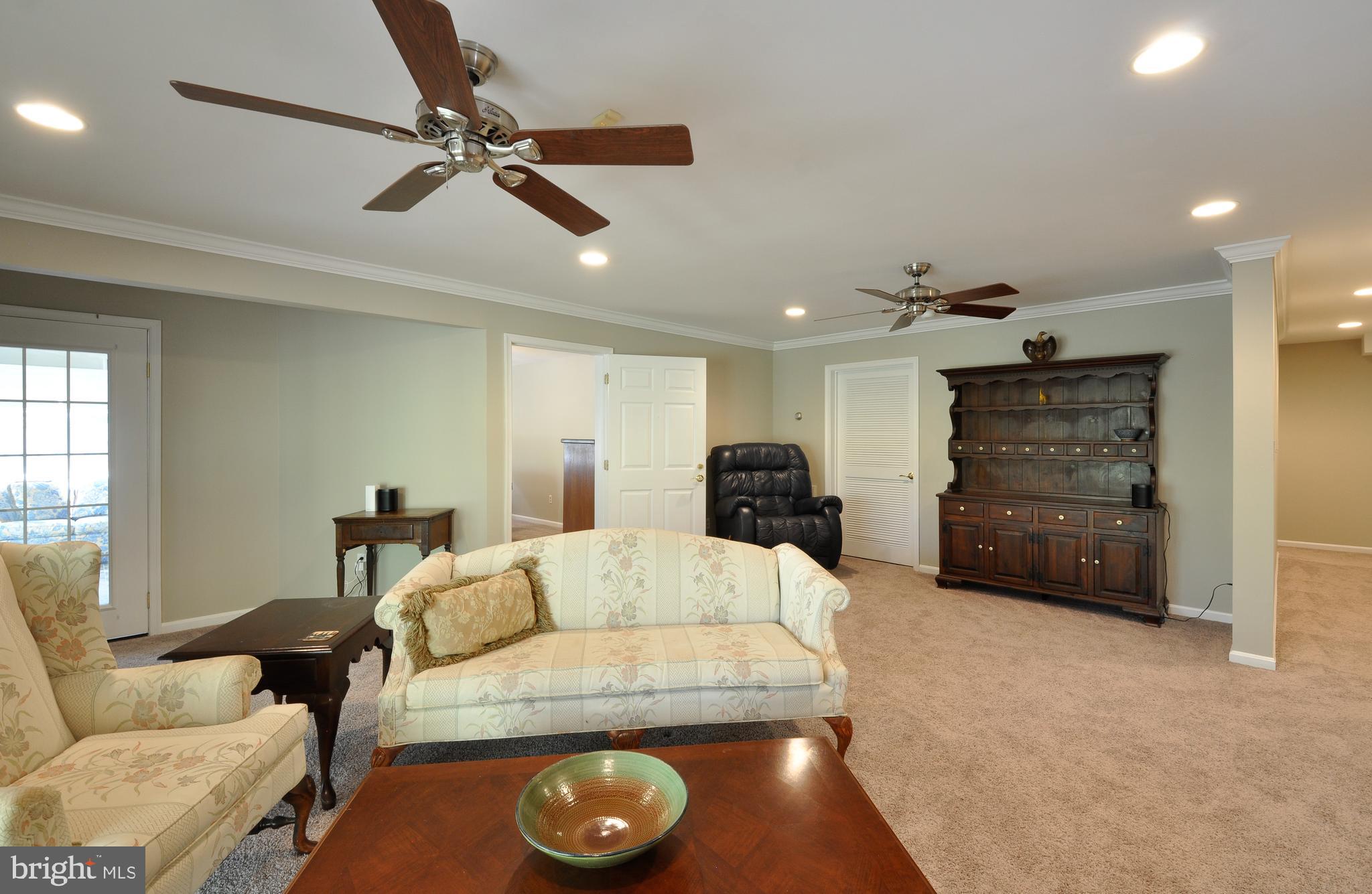 THE HILLS AT SNOWDEN - Residential