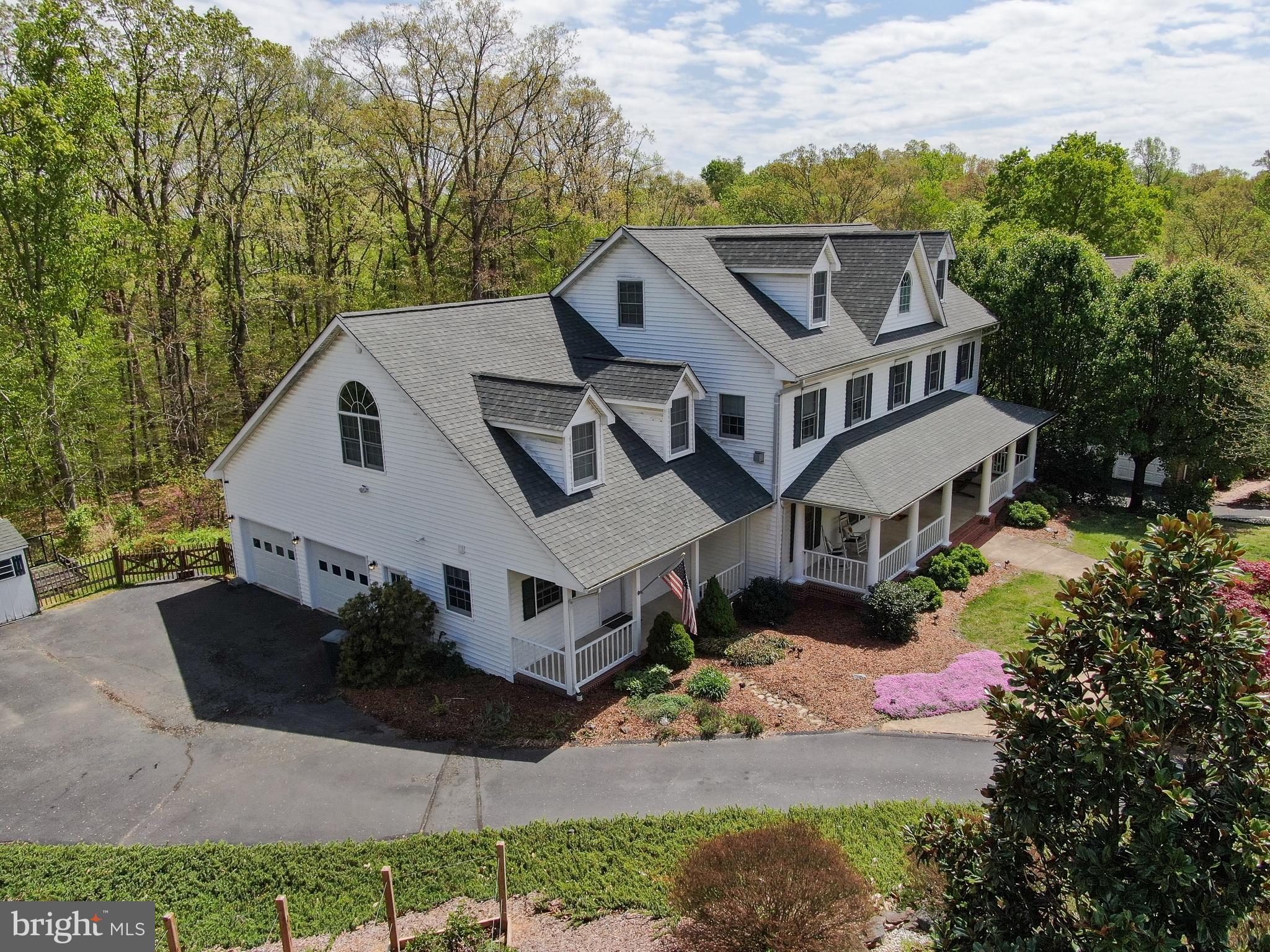 THE HILLS AT SNOWDEN - Residential