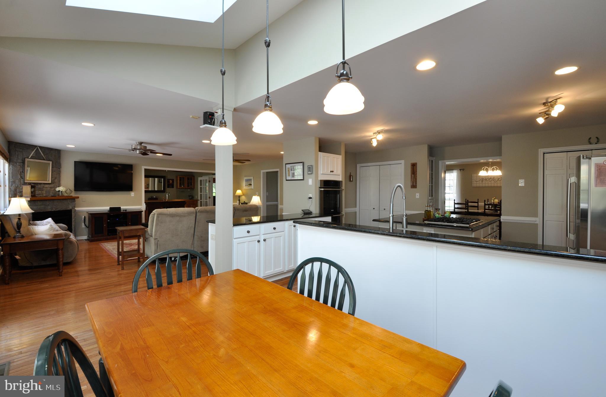 THE HILLS AT SNOWDEN - Residential