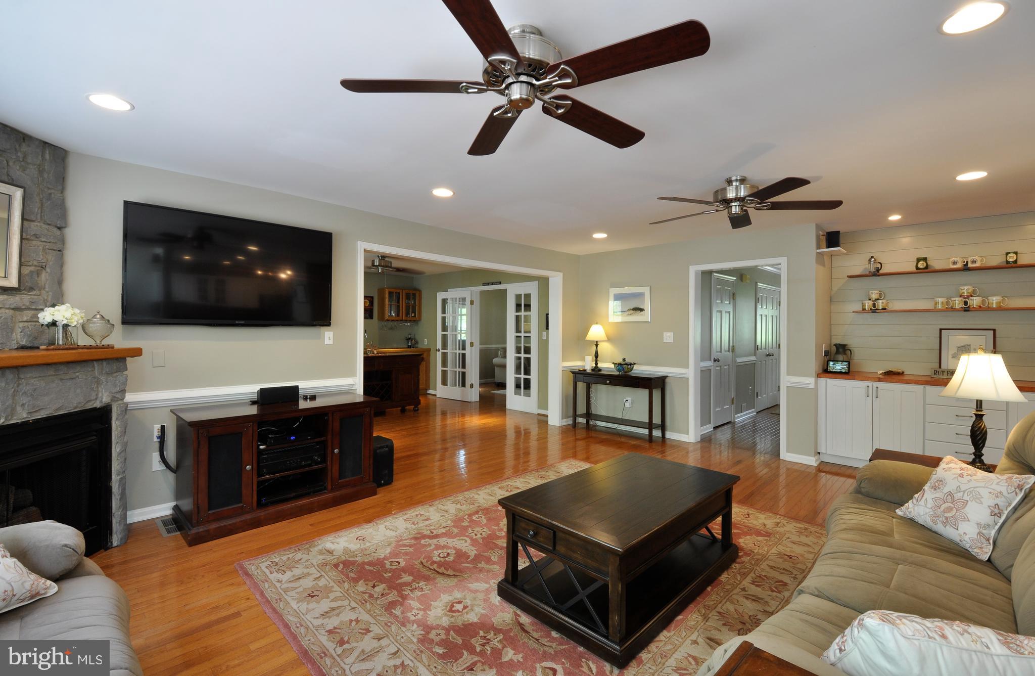 THE HILLS AT SNOWDEN - Residential