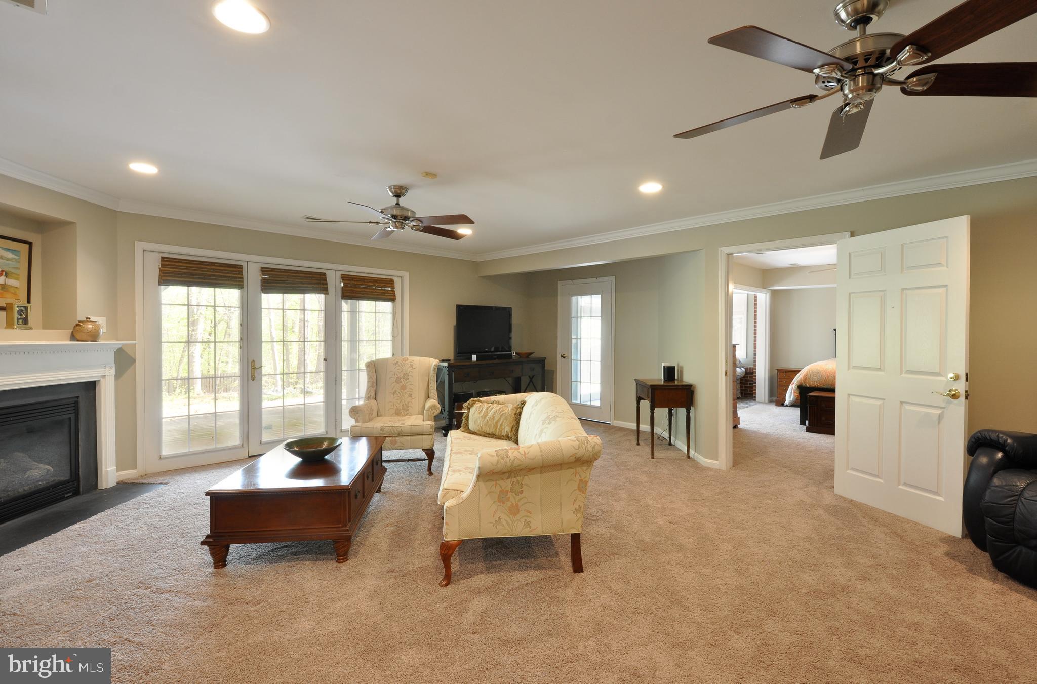 THE HILLS AT SNOWDEN - Residential