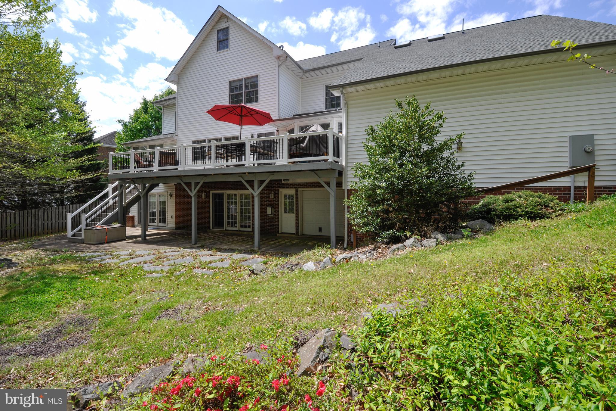 THE HILLS AT SNOWDEN - Residential