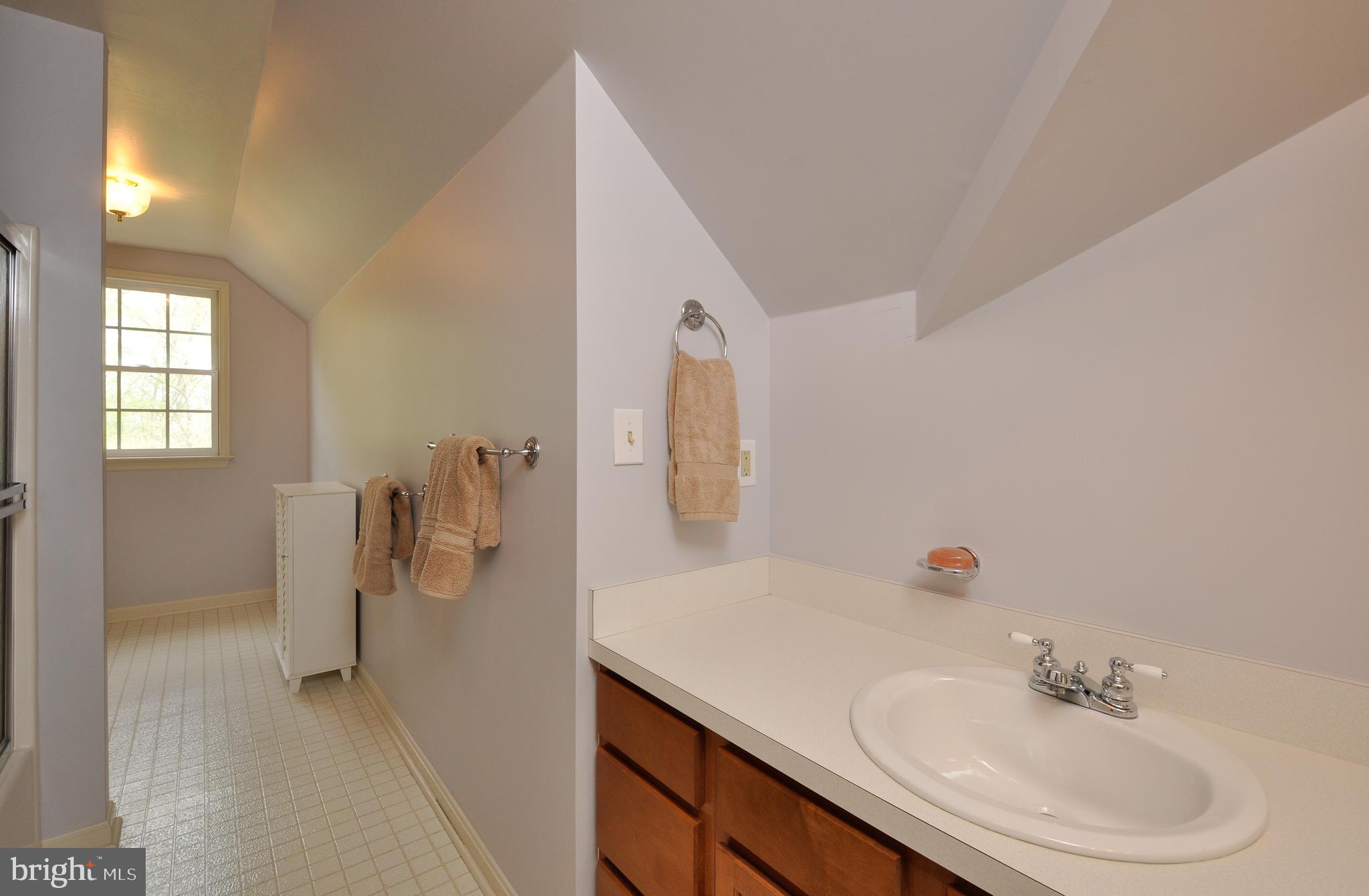 THE HILLS AT SNOWDEN - Residential