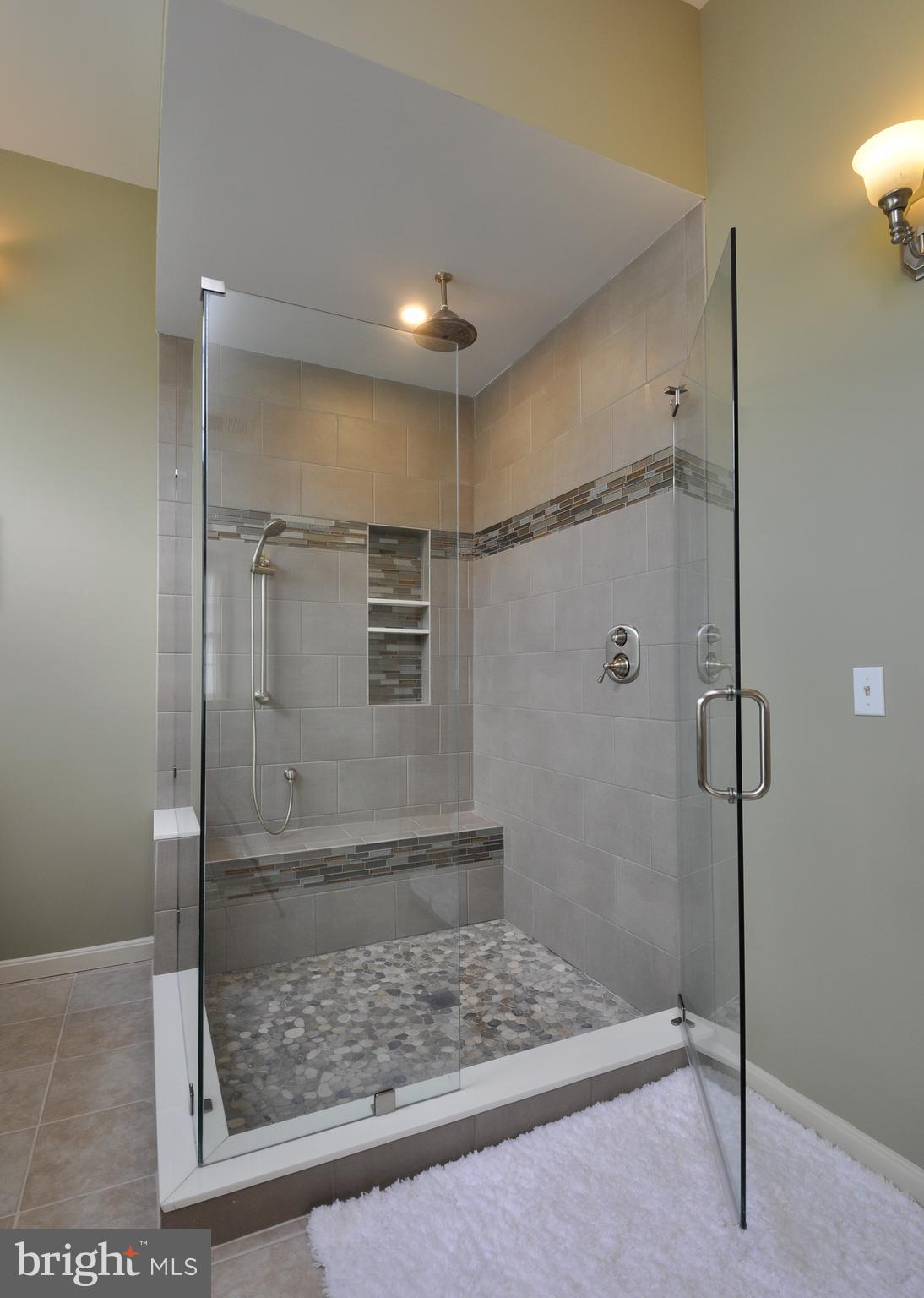 THE HILLS AT SNOWDEN - Residential