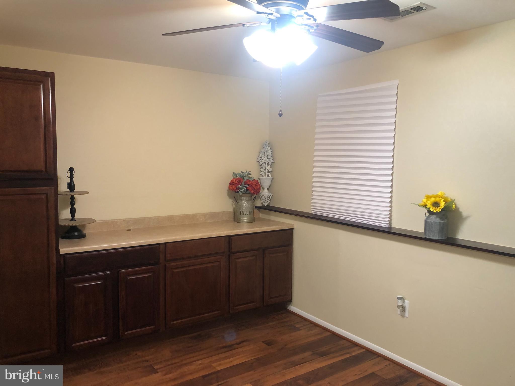 CALVERT TOWNE TOWNHOUSES - Residential