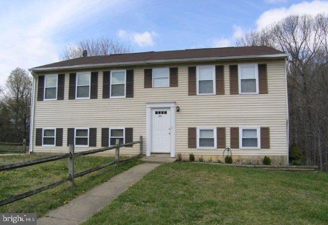 CALVERT TOWNE TOWNHOUSES - Residential