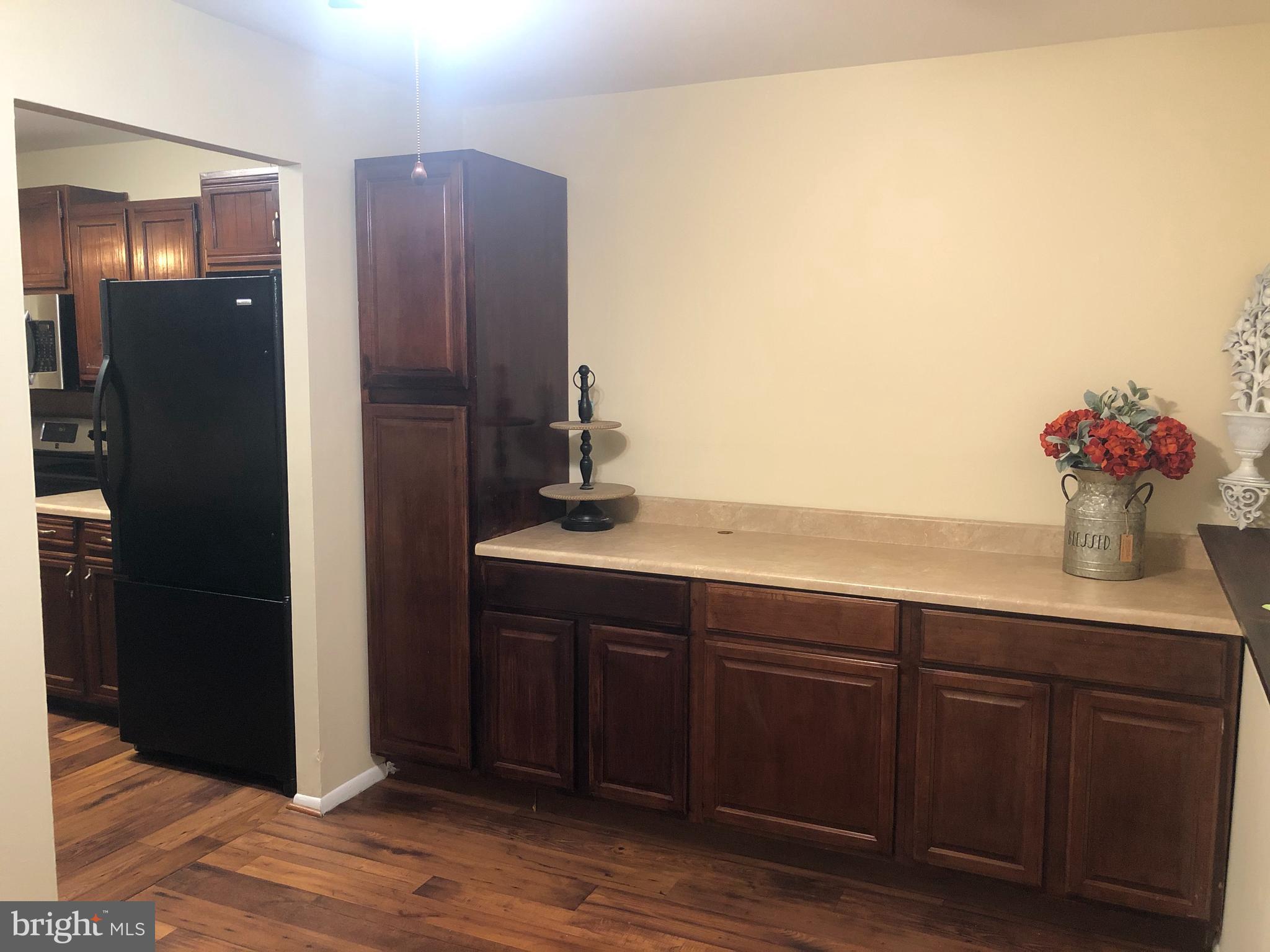 CALVERT TOWNE TOWNHOUSES - Residential