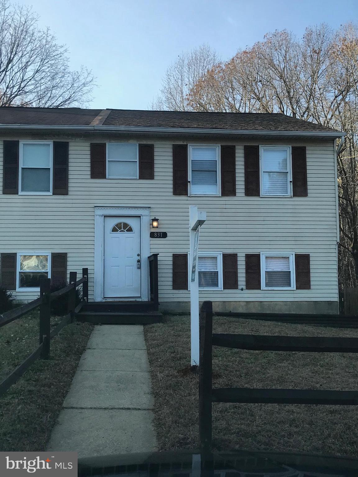 CALVERT TOWNE TOWNHOUSES - Residential