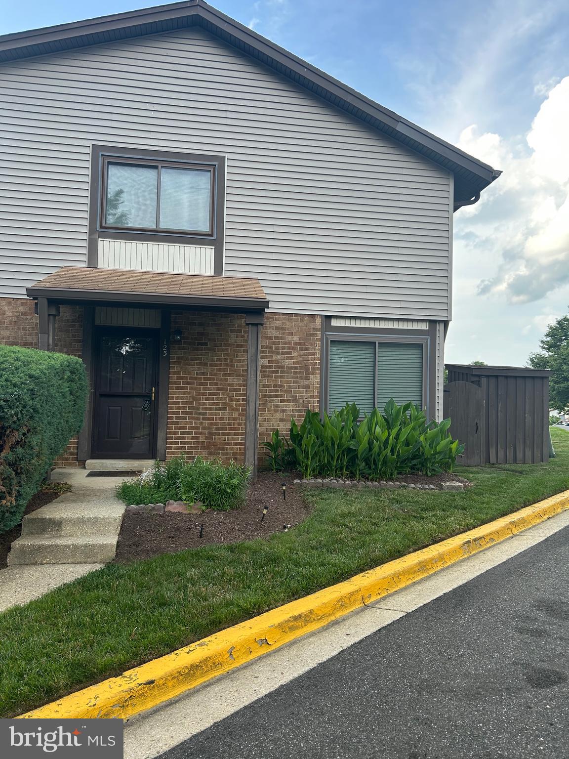 123 BIG CHIMNEY BRANCH 9-4