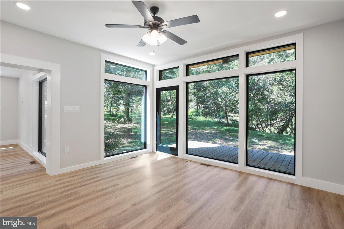 NONE UNRESTRICTED - Residential