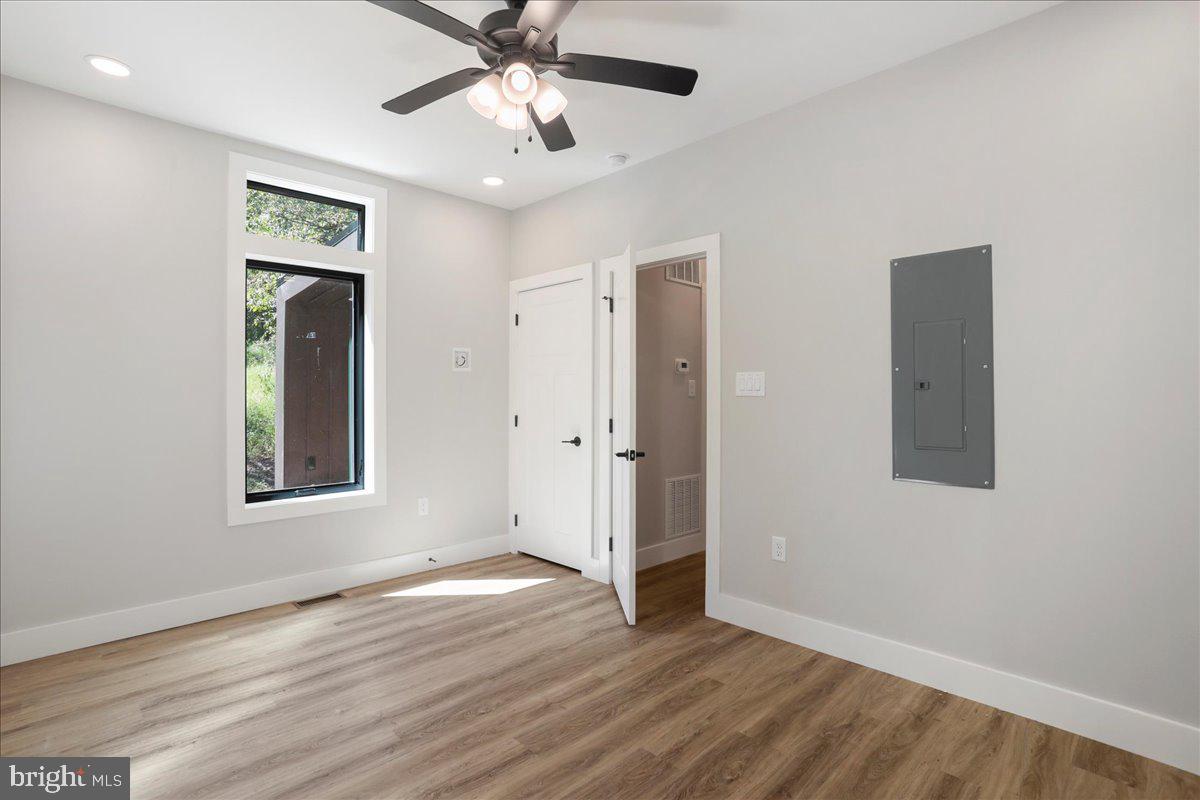 NONE UNRESTRICTED - Residential