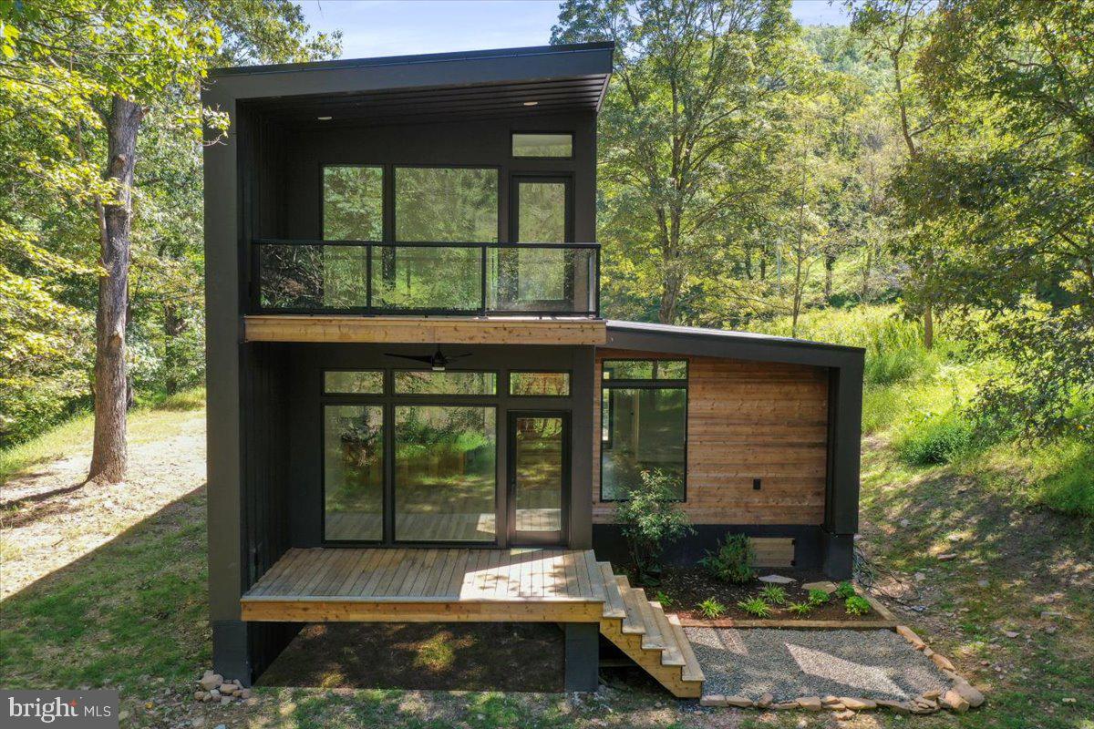 NONE UNRESTRICTED - Residential