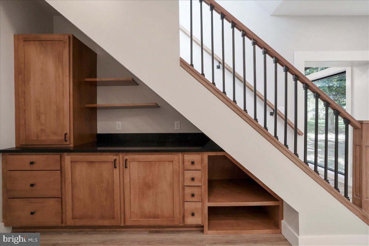 NONE UNRESTRICTED - Residential