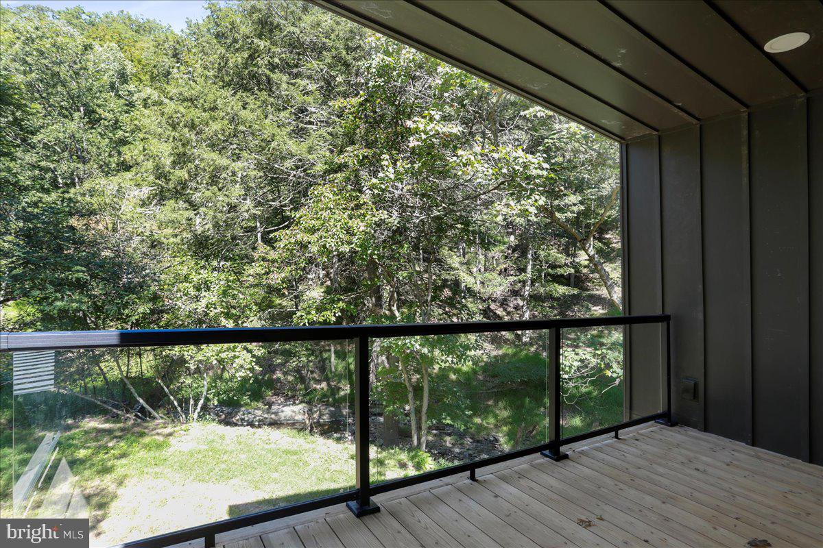 NONE UNRESTRICTED - Residential