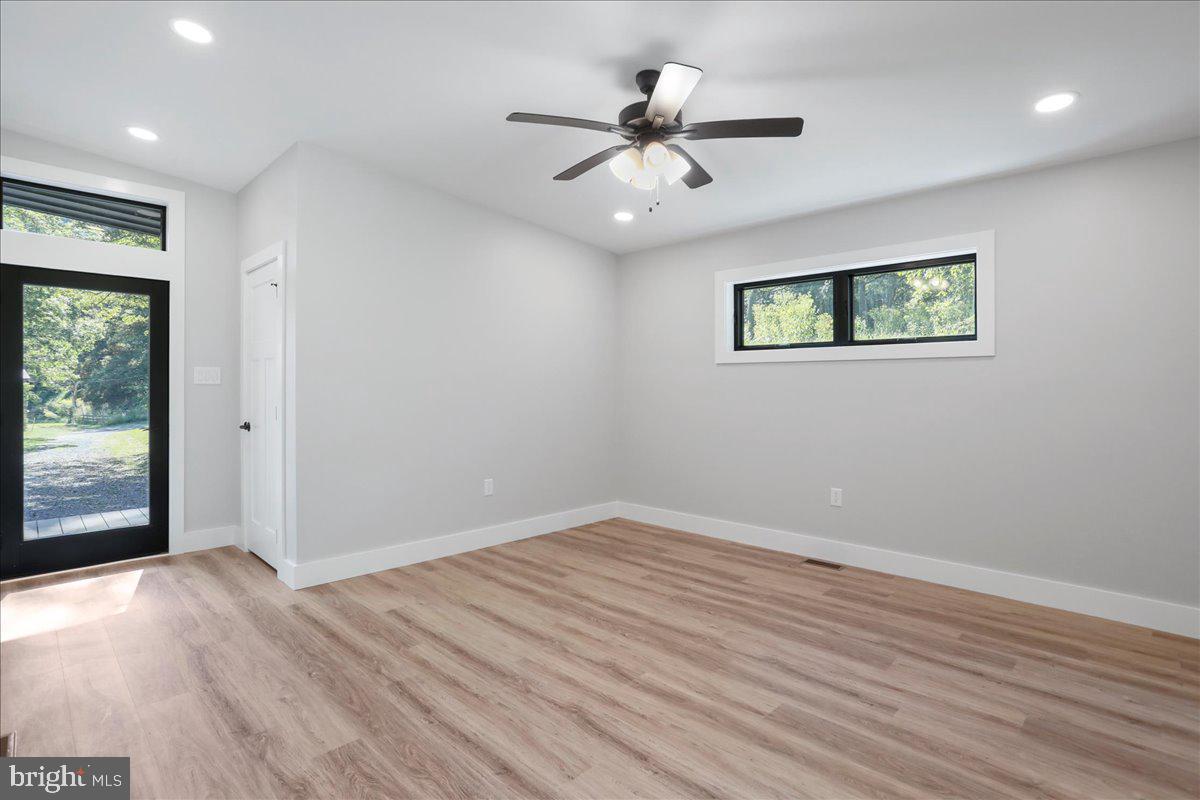 NONE UNRESTRICTED - Residential