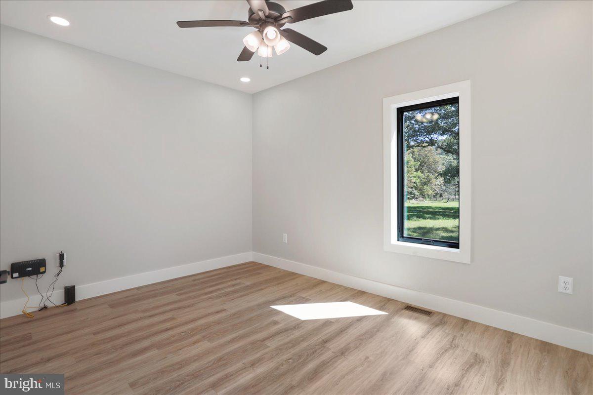 NONE UNRESTRICTED - Residential