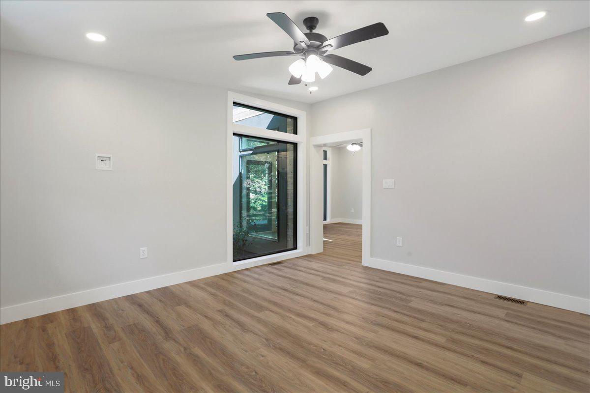 NONE UNRESTRICTED - Residential