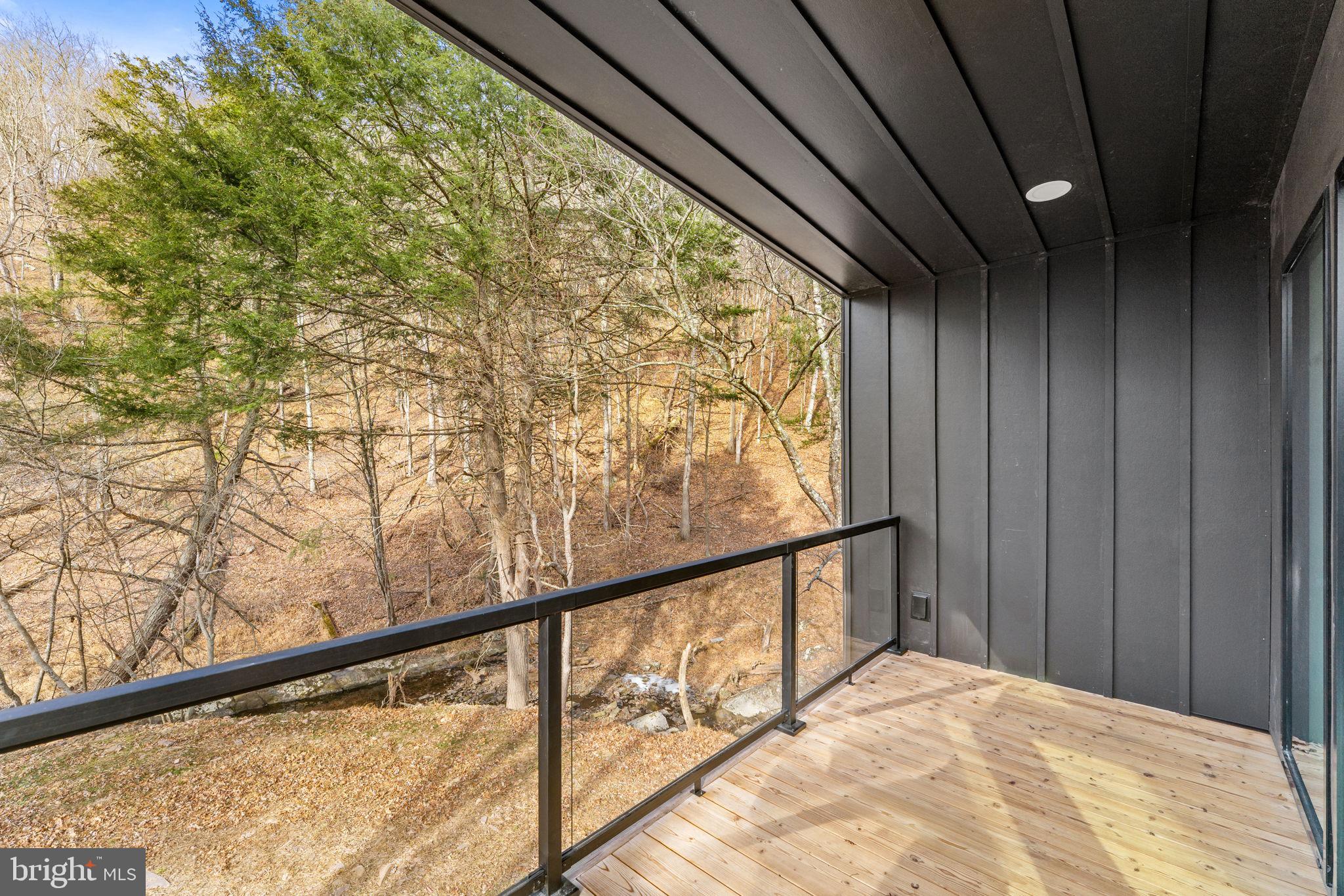 NONE UNRESTRICTED - Residential