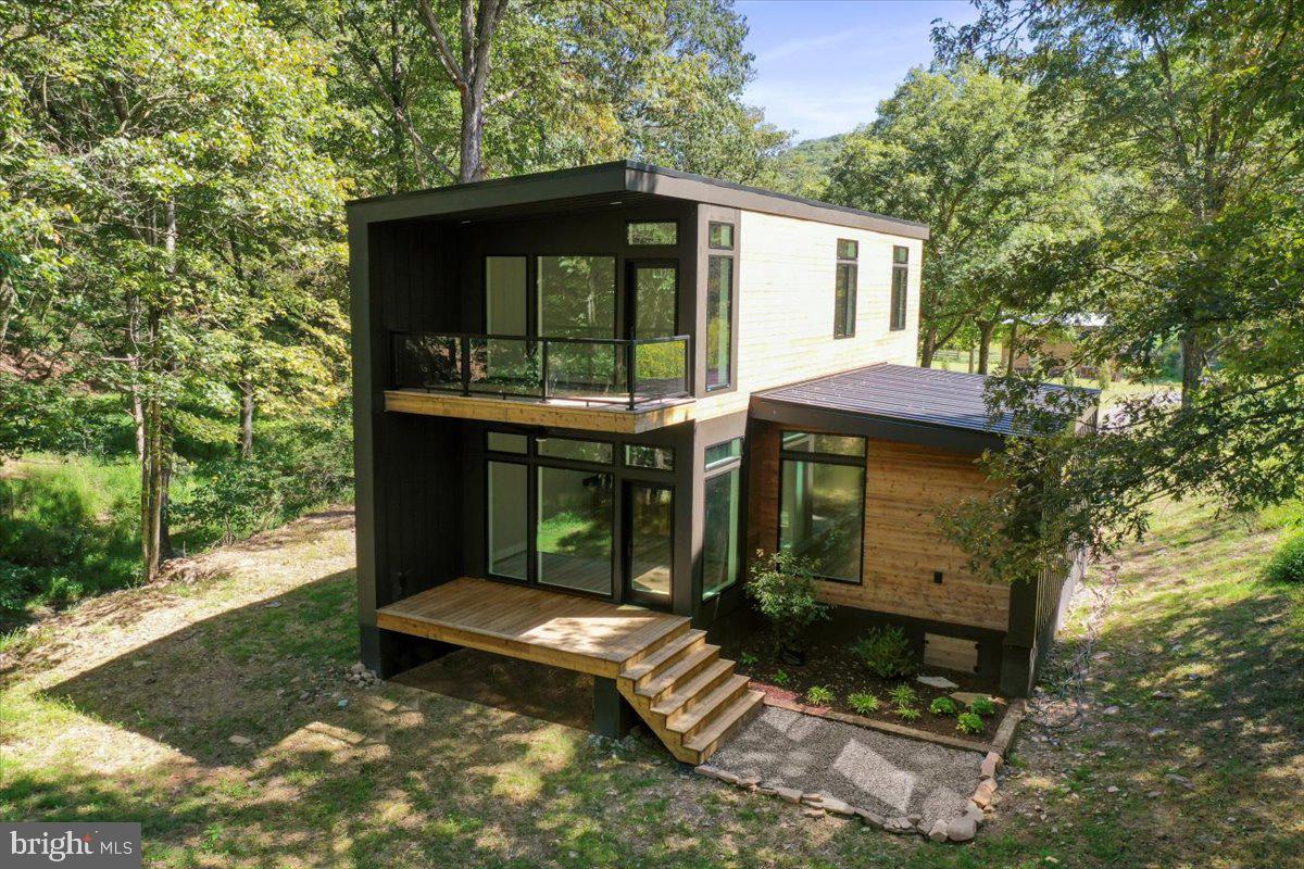 NONE UNRESTRICTED - Residential