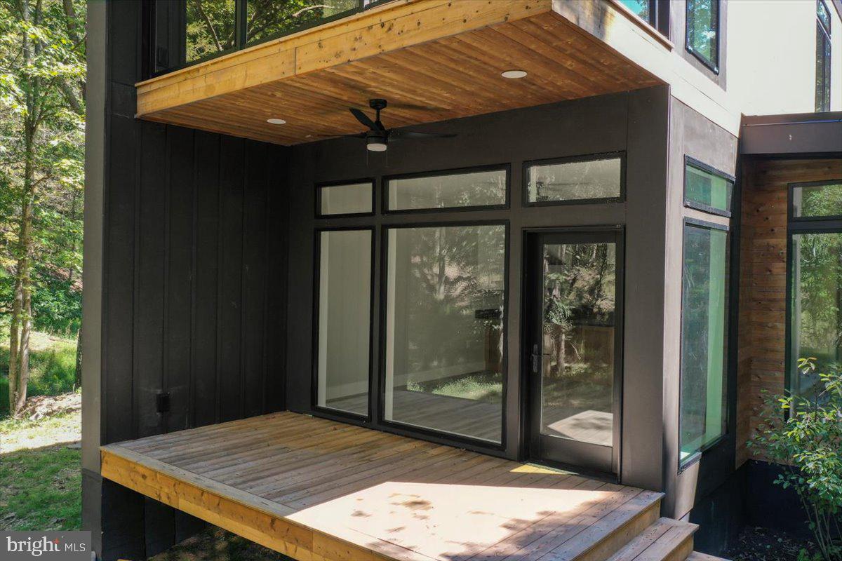 NONE UNRESTRICTED - Residential