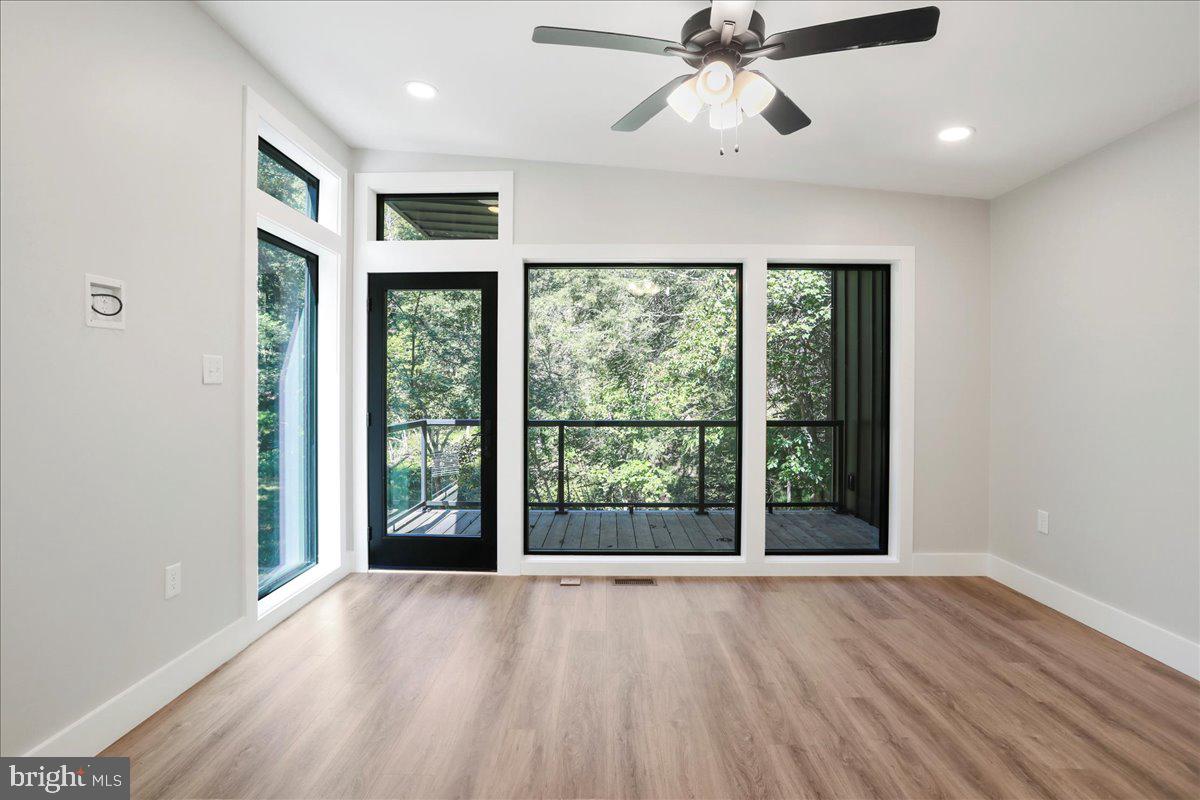 NONE UNRESTRICTED - Residential