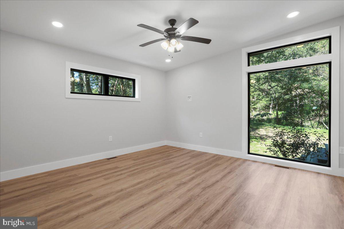 NONE UNRESTRICTED - Residential