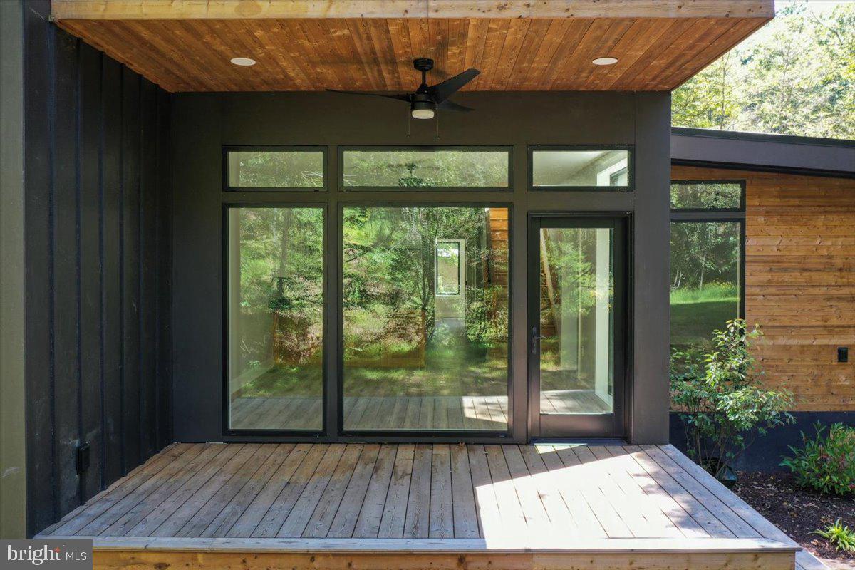 NONE UNRESTRICTED - Residential