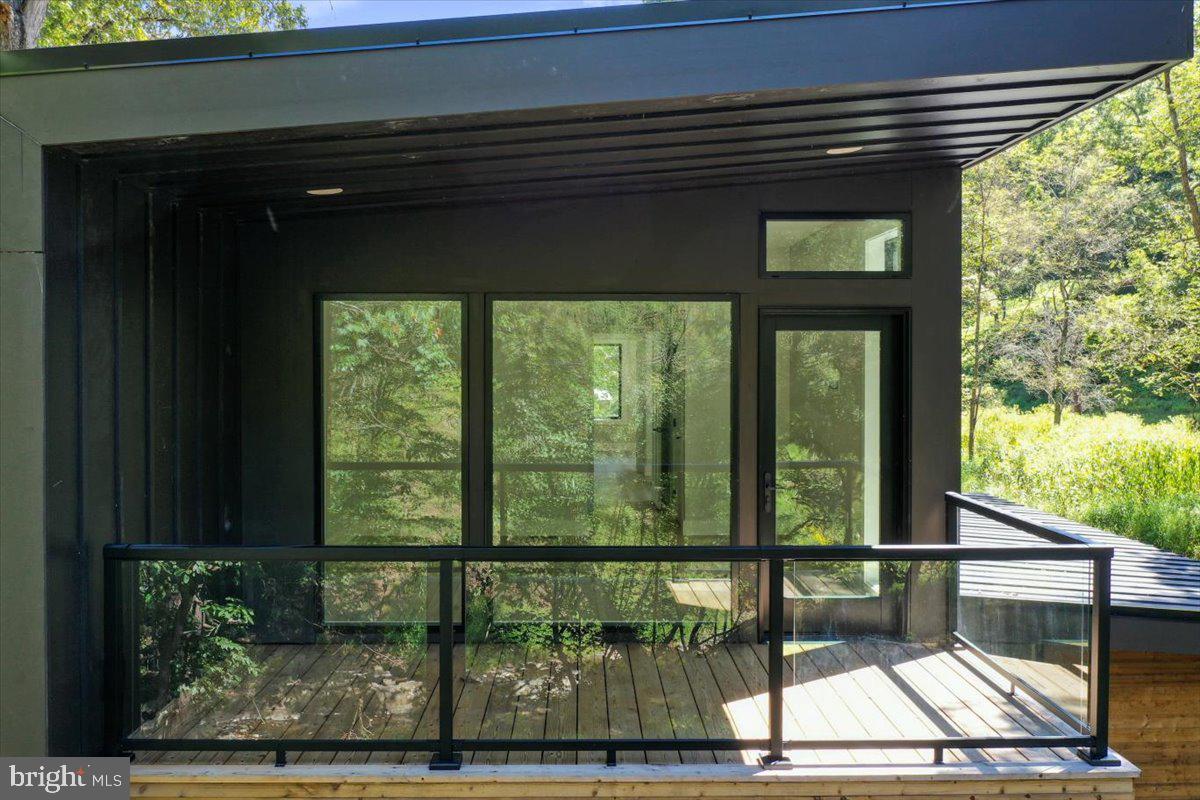 NONE UNRESTRICTED - Residential