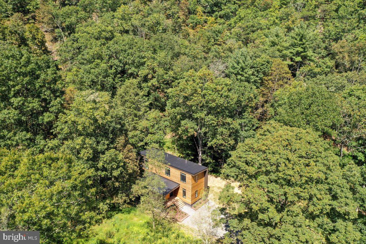 NONE UNRESTRICTED - Residential