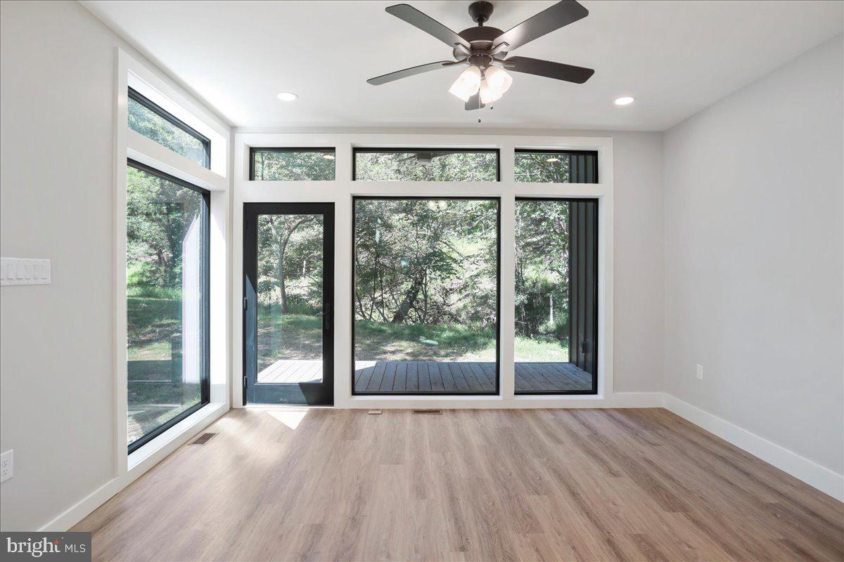 NONE UNRESTRICTED - Residential