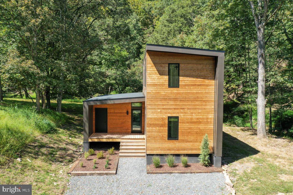 NONE UNRESTRICTED - Residential