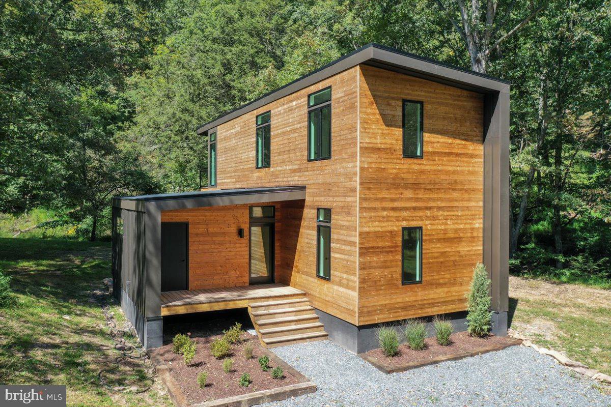 NONE UNRESTRICTED - Residential