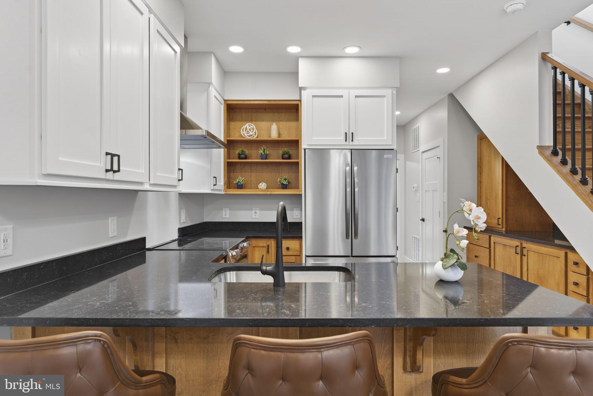 NONE UNRESTRICTED - Residential