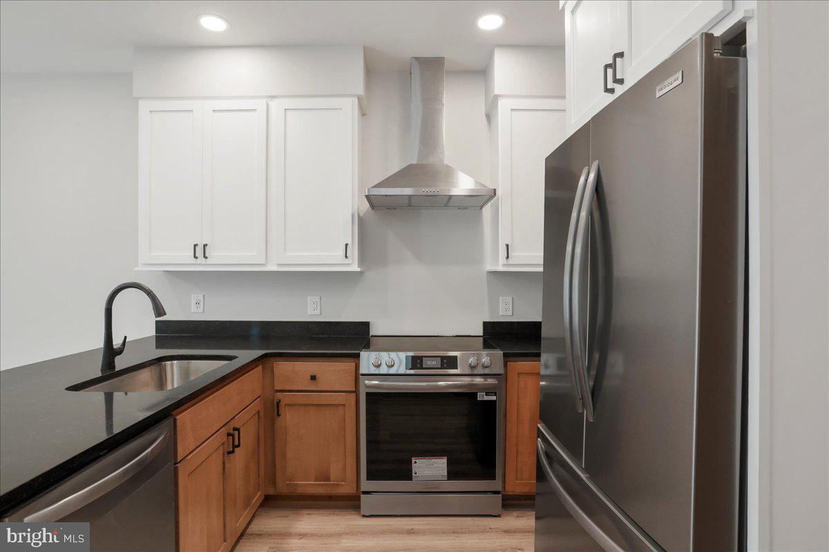 NONE UNRESTRICTED - Residential