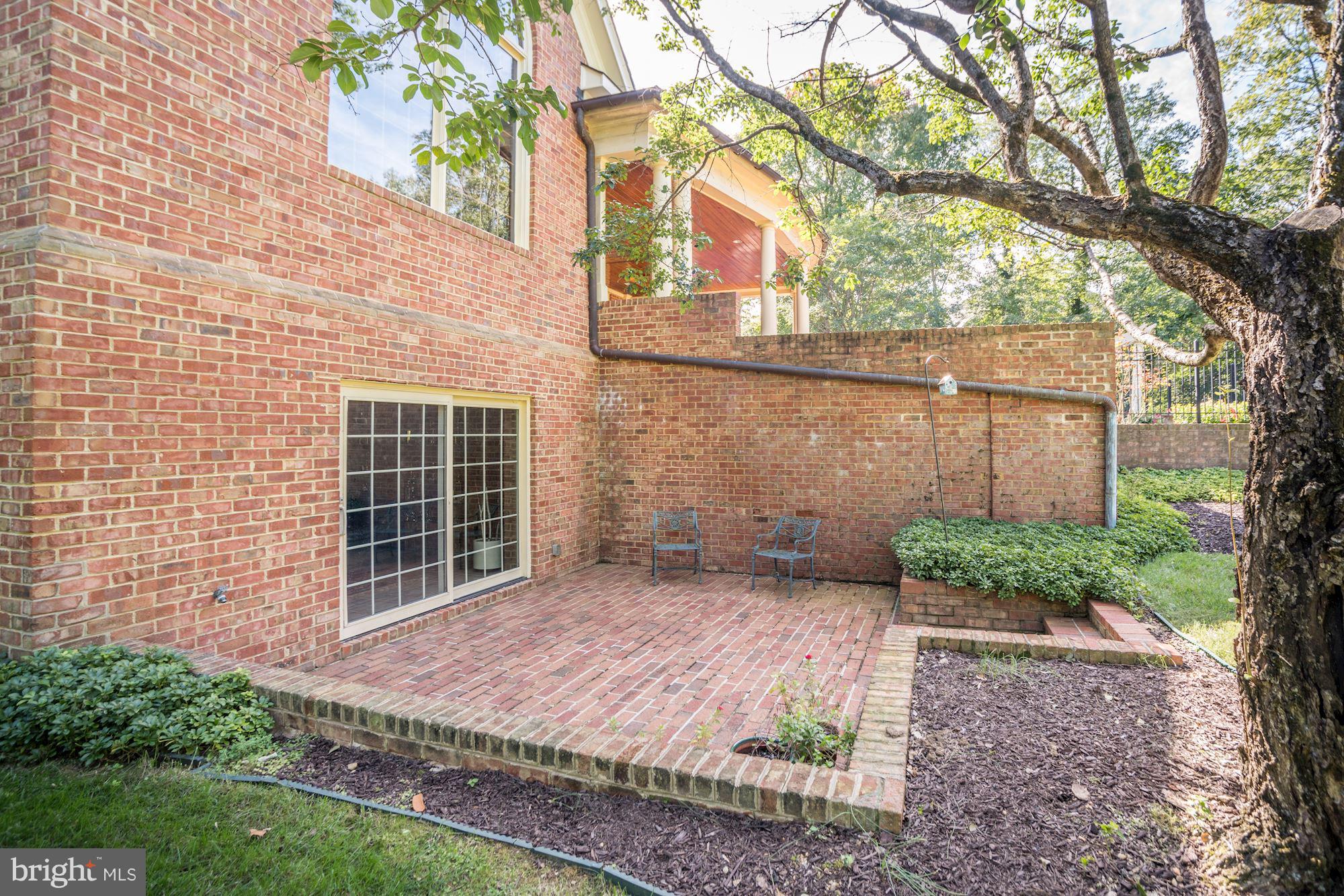 LANGLEY FOREST - Residential