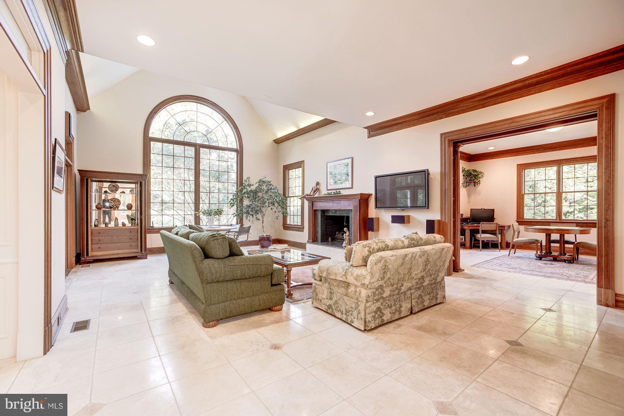 LANGLEY FOREST - Residential