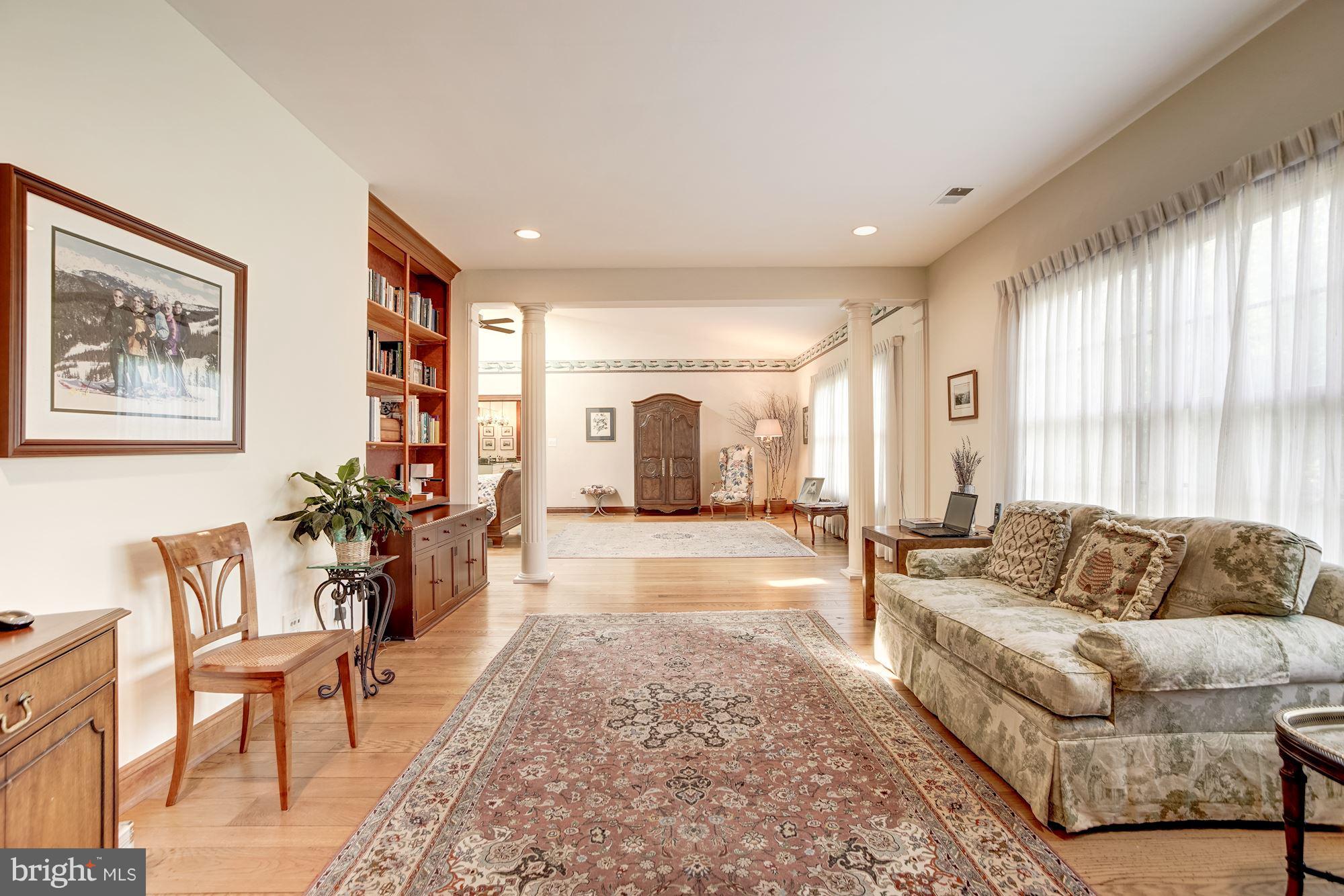 LANGLEY FOREST - Residential