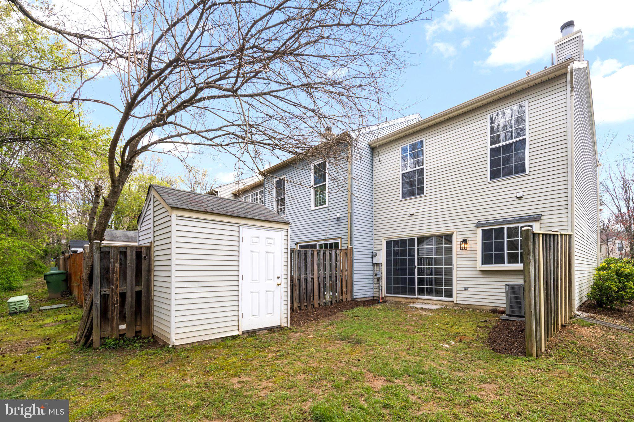 WOODSTONE - Residential