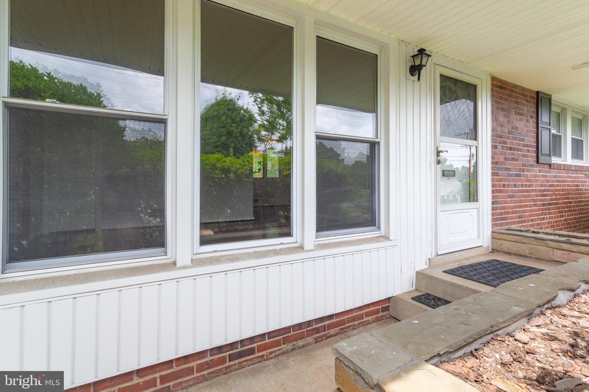 NEW CARROLLTON - Residential