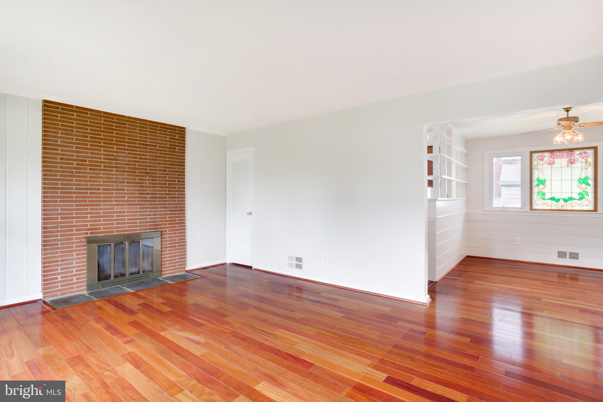 NEW CARROLLTON - Residential